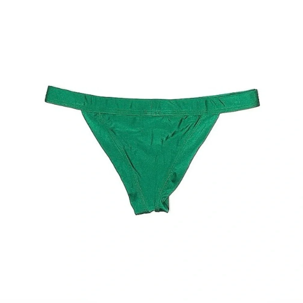 Frankie’s bikini SET-BOTH TOP AND BOTTOMS in emerald green. Size medium.